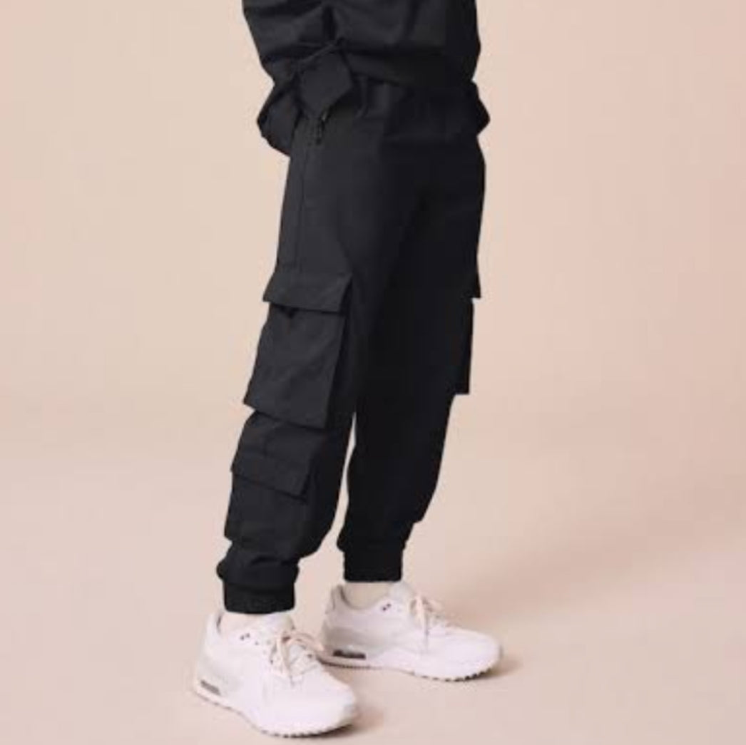 Black Cargo Pant