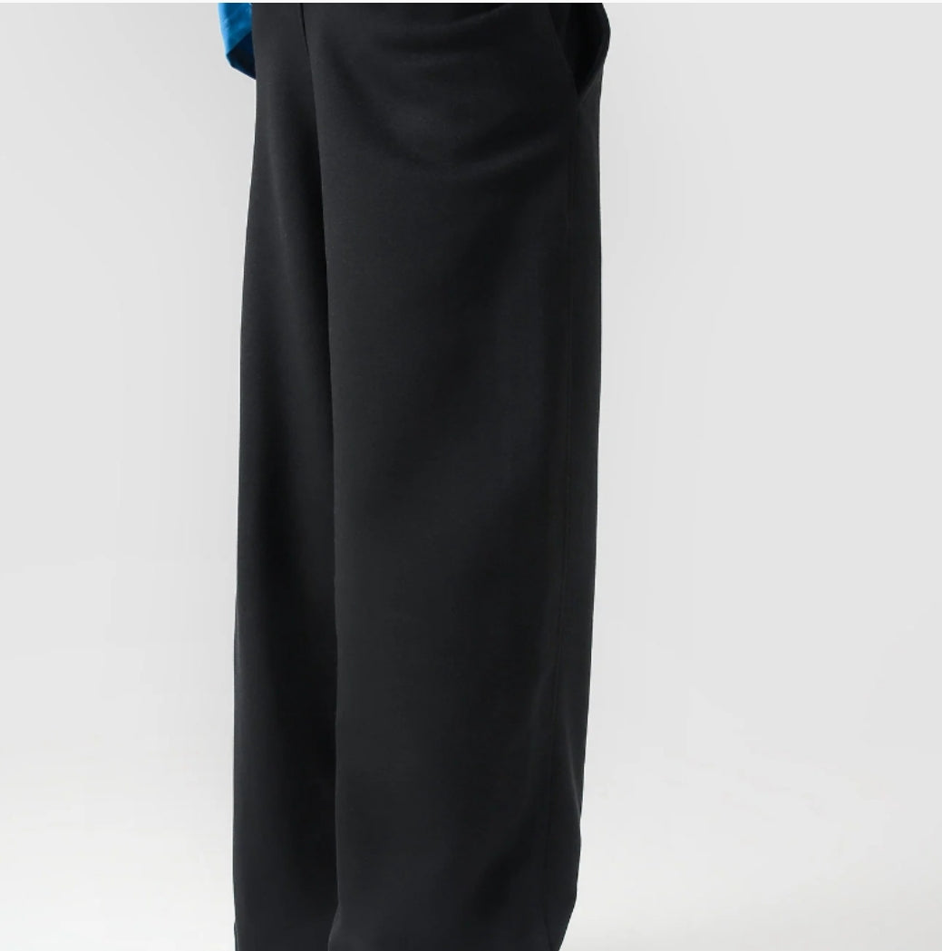 black baggy Trouser
